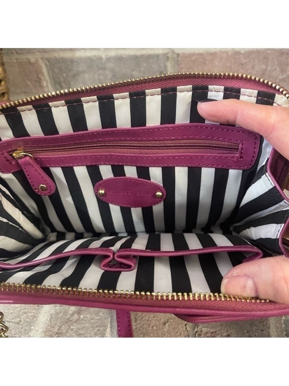 Crossbody 💙 - Picture 7 of 11